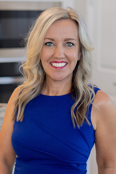 Cheryl Grass Headshot